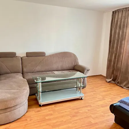 Apartment 3-zimmer Messe In Laatzen Mit Kostenlosen Parkplaetzen *
